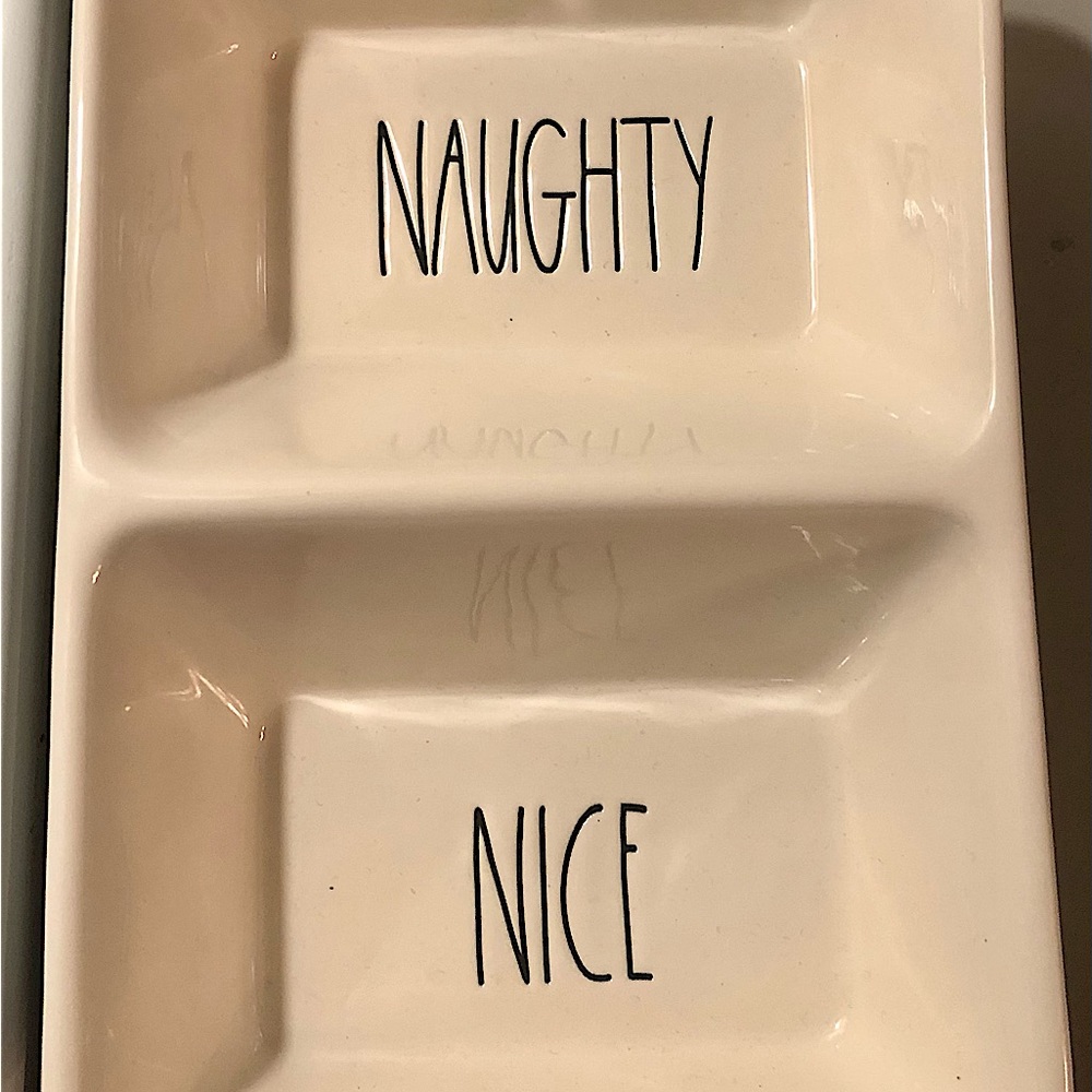 NEW!! Rae Dunn "NAUGHTY NICE" duel dish
Candy 🍭 Dish -Christmas Candy dish